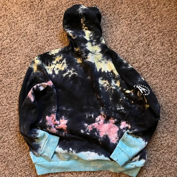 *LAST ONE* Barstool Sports ‘I Am Unwell’ Tie Dye Hoodie - Picture 6 of 7
